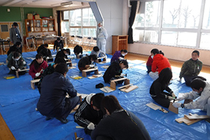 木製プランターを作っている写真1