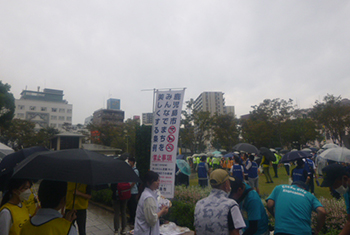 写真:一斉清掃活動風景