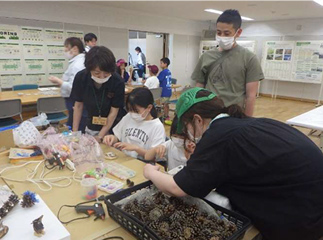 写真:木工クラフト製作体験1