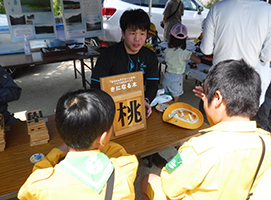 写真：出展したコーナーの様子